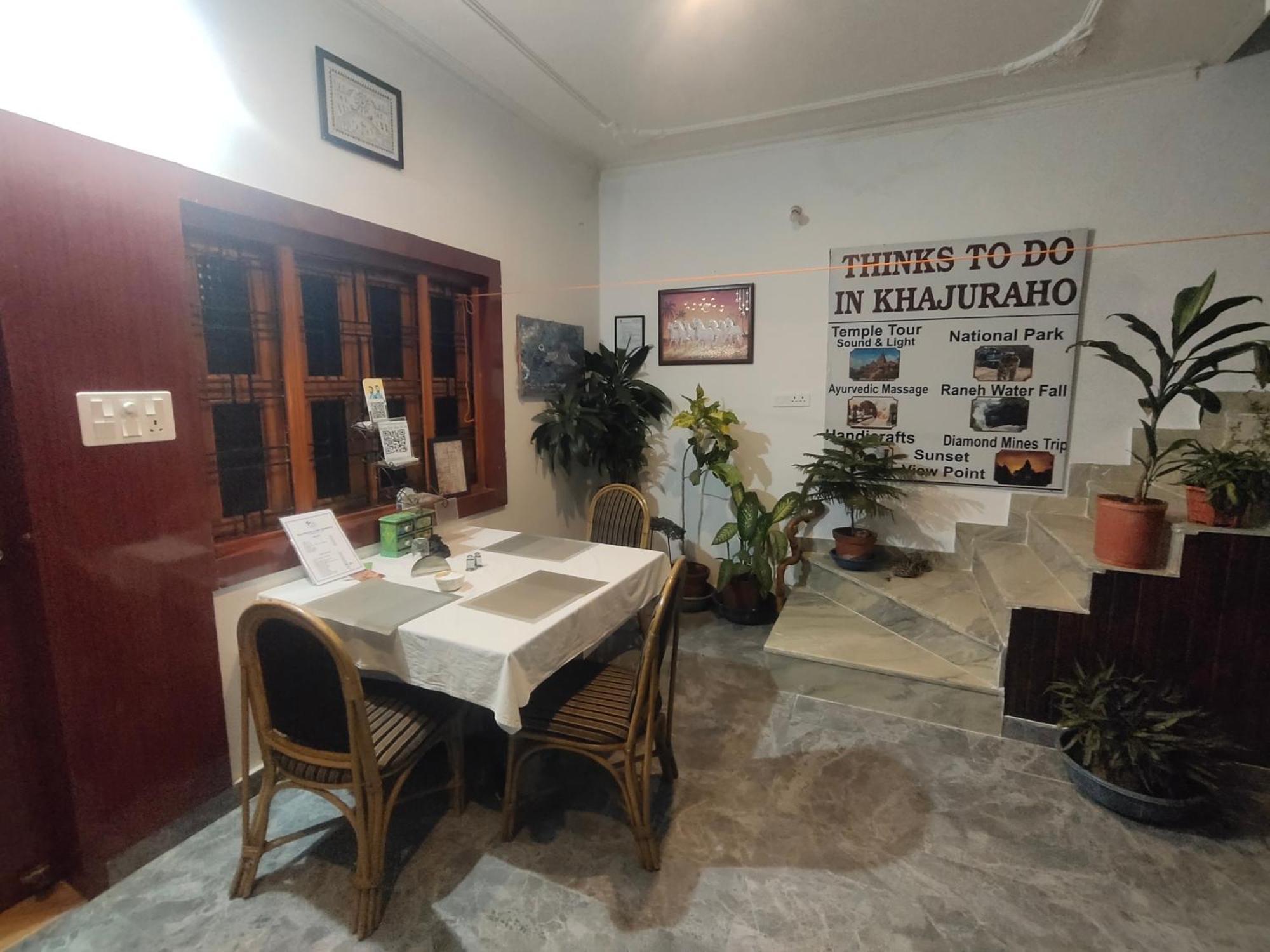 Khajuraho Glory Homestay 외부 사진