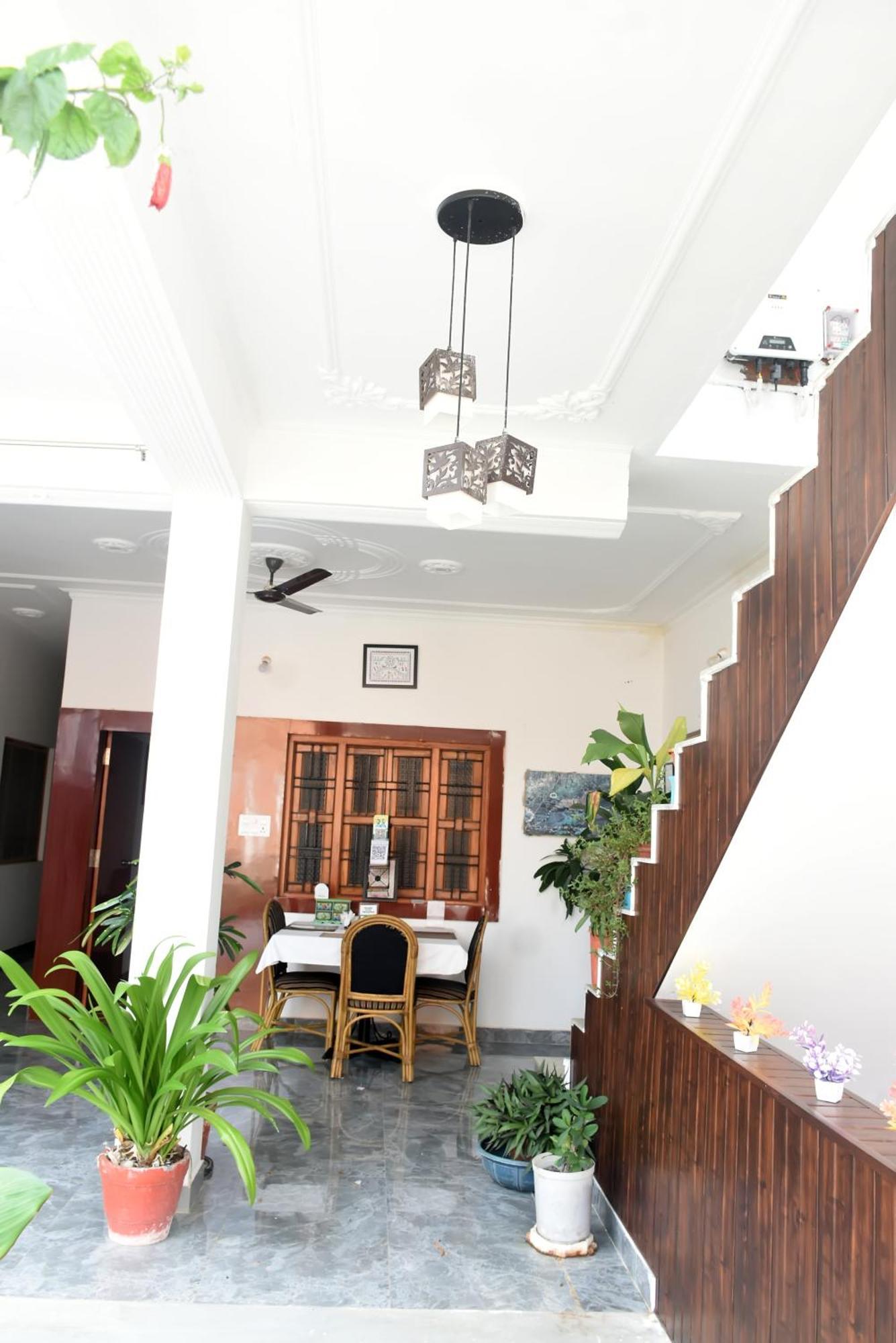 Khajuraho Glory Homestay 외부 사진