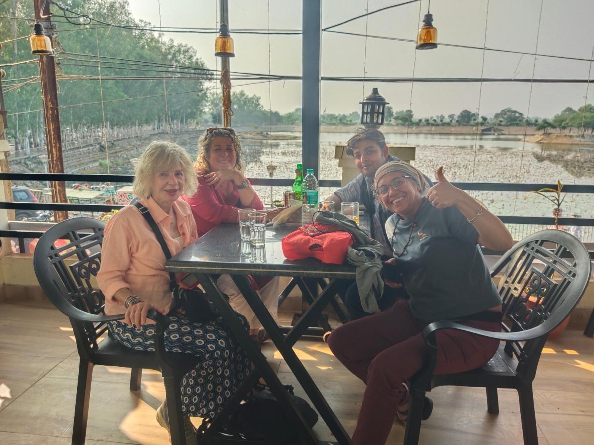 Khajuraho Glory Homestay 외부 사진